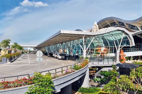 덴파사르 공항, 바다의 숨결을 품은 관문