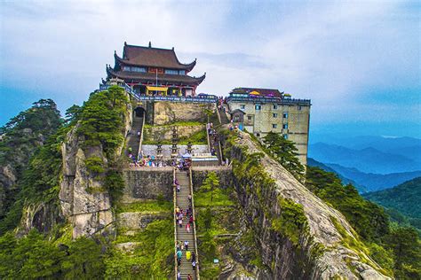  雅安天台山！壮麗な景観と神秘的な仏教文化を体感！