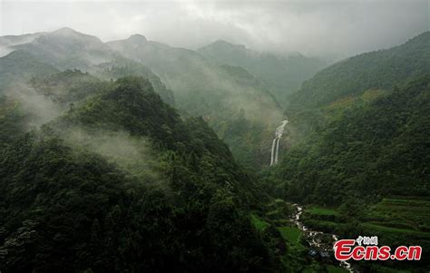  元宝山！神秘的な洞窟と壮大な自然美を堪能しよう！